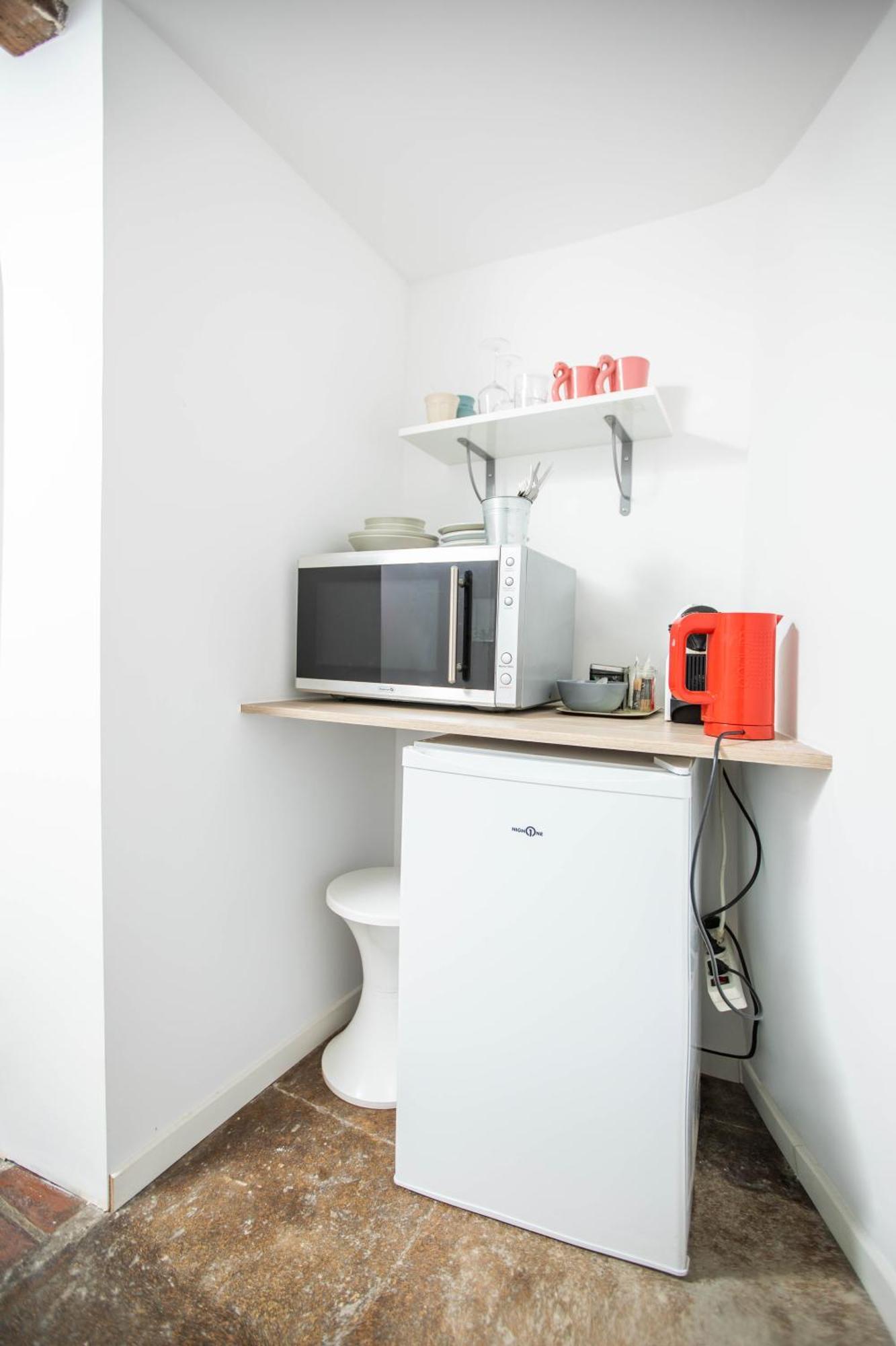 Oustaou De Betty Et Bob Bed & Breakfast Le Cailar Dış mekan fotoğraf